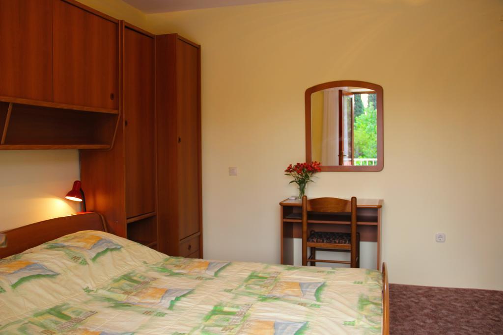 Antun Mozara Family House Bed & Breakfast Slano Exterior foto