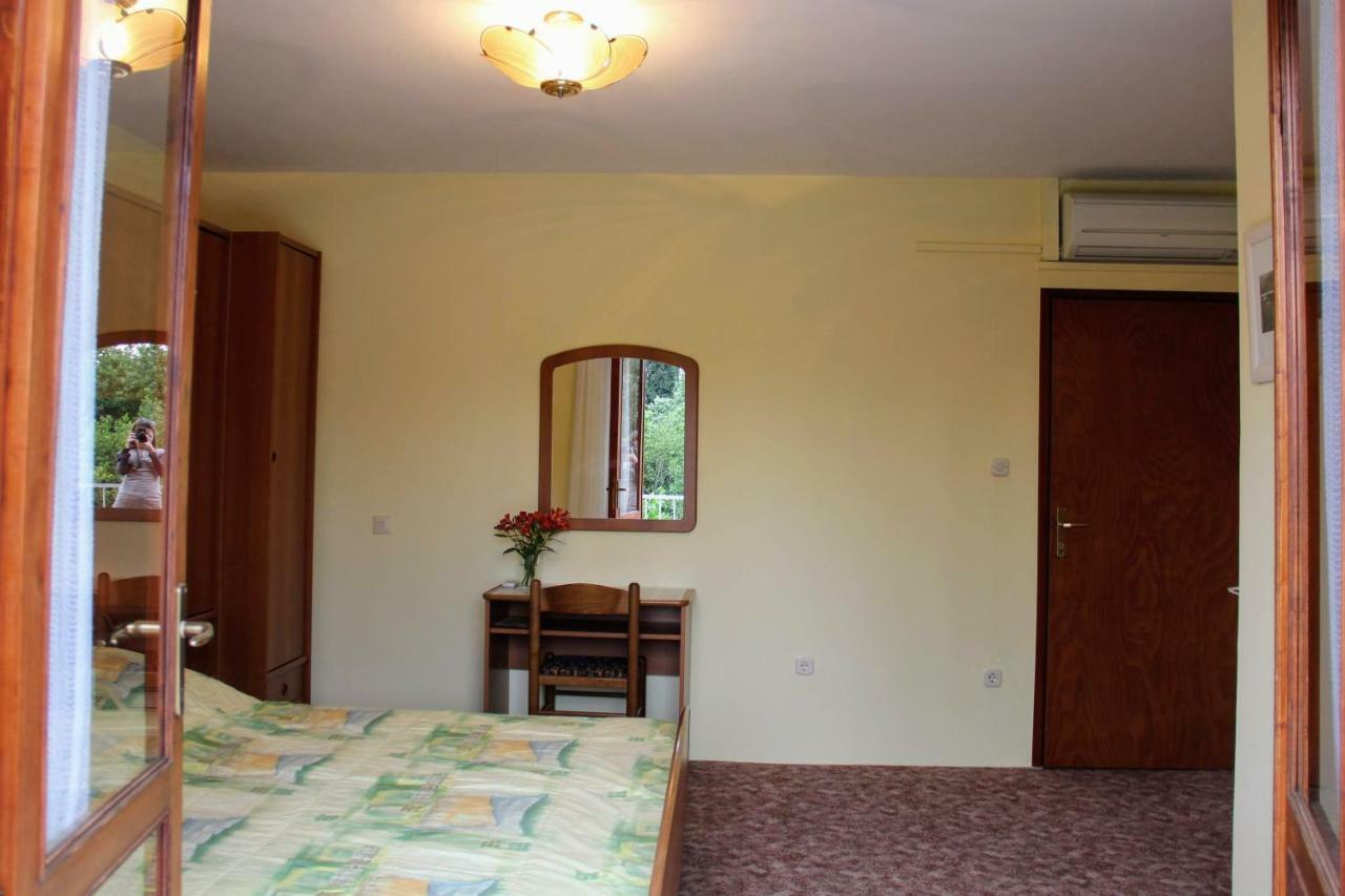 Antun Mozara Family House Bed & Breakfast Slano Exterior foto
